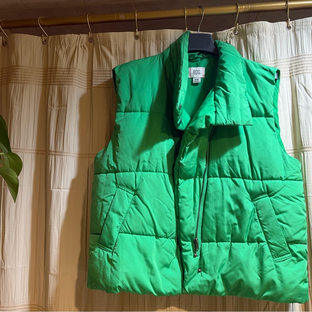 BDG Green Quilted Puffer Vest